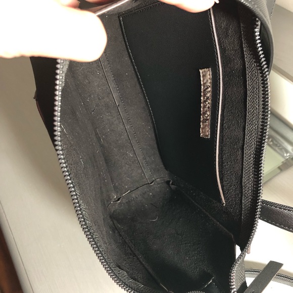 Kenneth Cole REACTION - Crossbody Bags - Picture 8 of 8